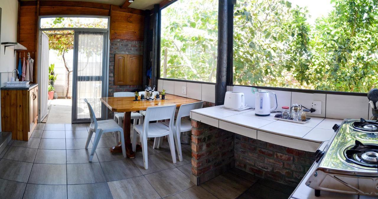 Palm Cottage - Colchester - 5Km From Elephant Park Extérieur photo