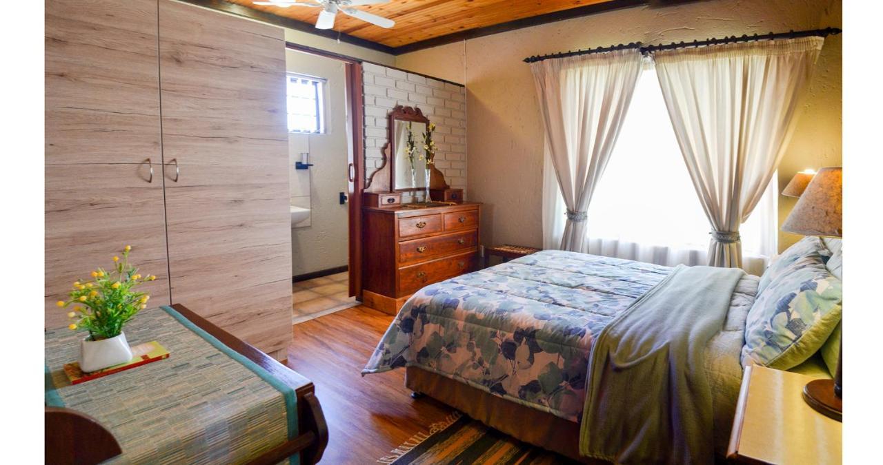 Palm Cottage - Colchester - 5Km From Elephant Park Extérieur photo