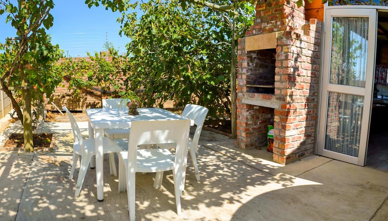 Palm Cottage - Colchester - 5Km From Elephant Park Extérieur photo